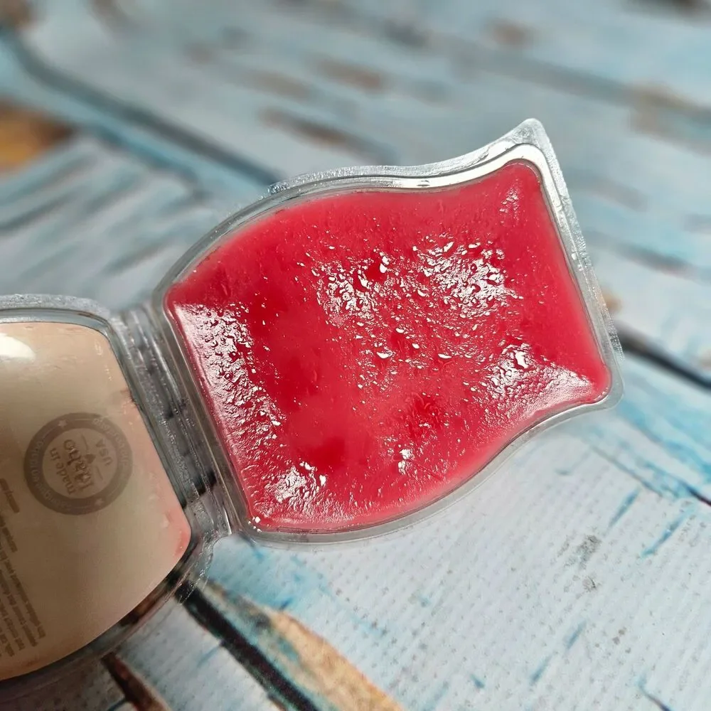 Scentsy Tinsel Berry Wax Bar Retired Discontinued Holiday Scent